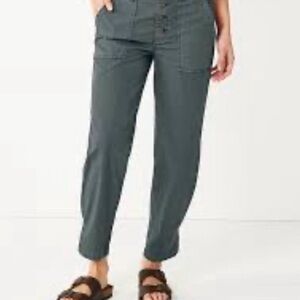 Sonoma Gray Casual Pants, size 6